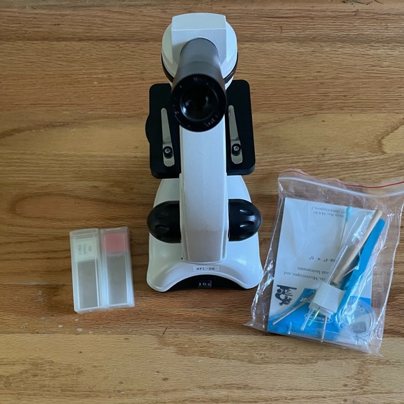 GUC My First Lab | Duo Scope + Young Scientist Book - Picture 4 of 5